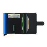 Innenansicht Secrid Miniwallet Matte mit Platz für Kreditkarten und Geldscheine