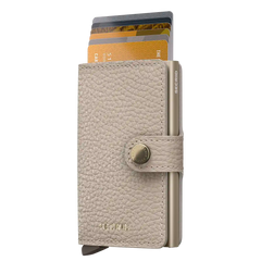 Secrid Miniwallet Pebble Latte - RFID-Schutz mit ausgeschobenen Karten